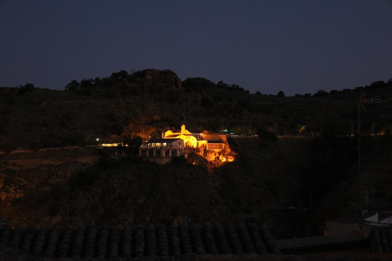 El Descanso En Toledo Esterno foto